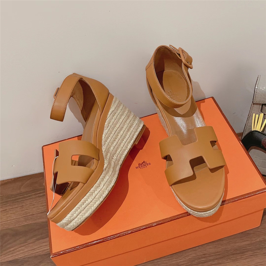 H**me5 elda straw sandals
