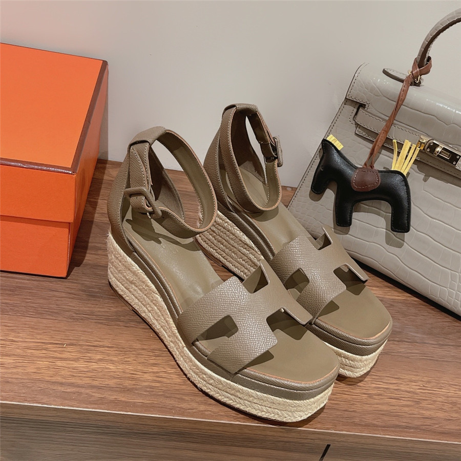 H**me5 elda straw sandals