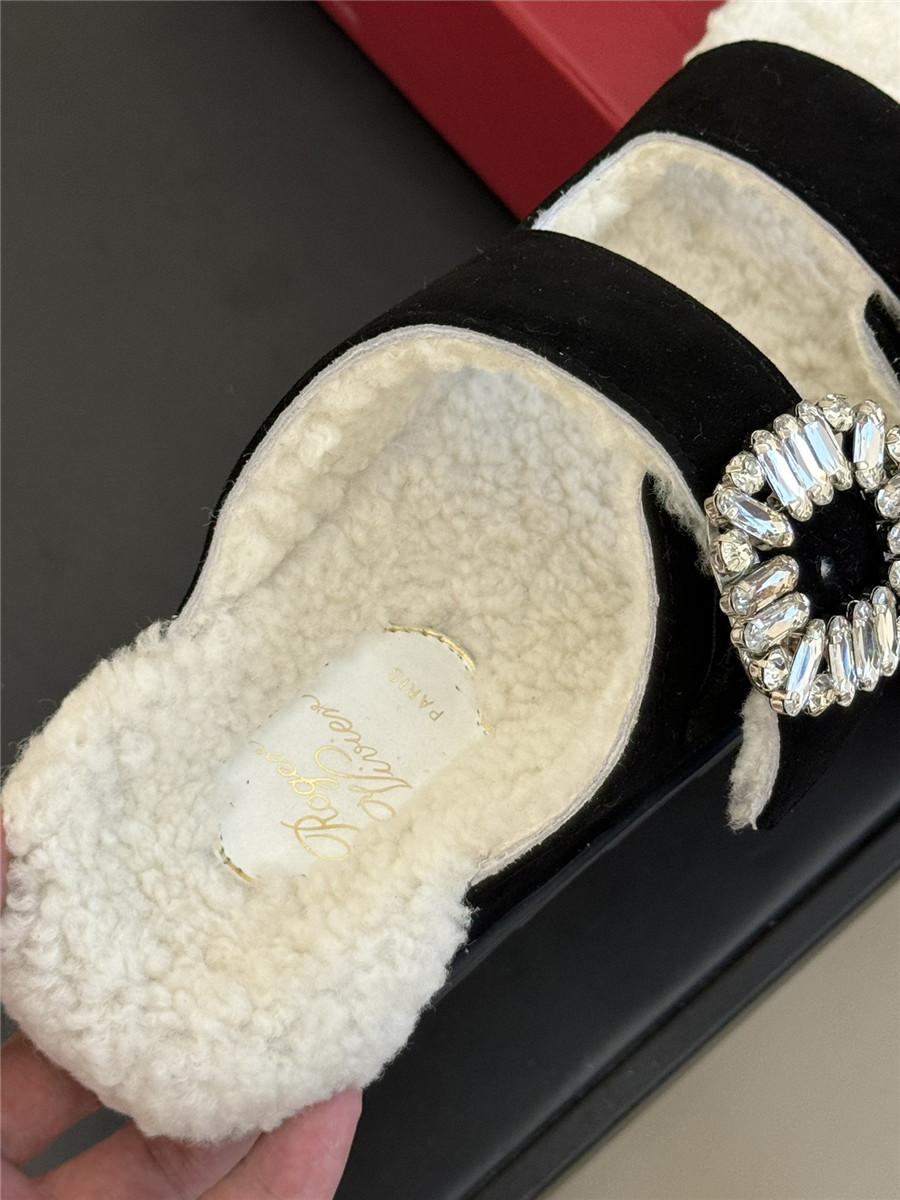 roger u1u1er d1am0nd buckle wool slippers