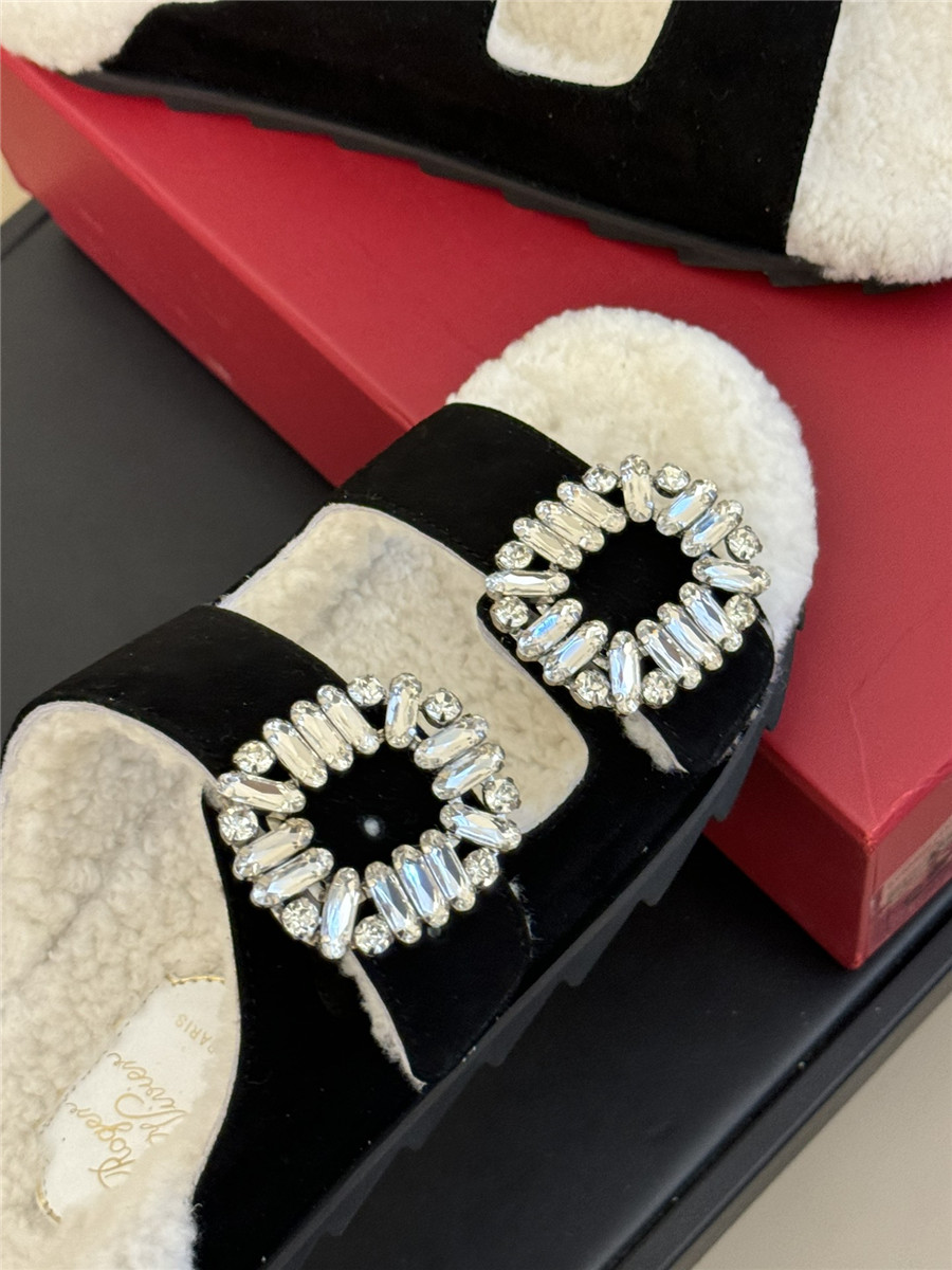 roger u1u1er d1am0nd buckle wool slippers