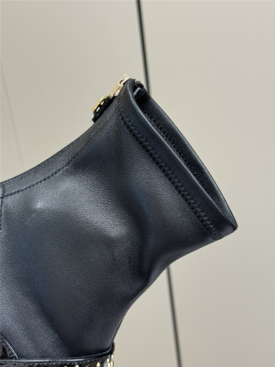 D10r stretch lambskin ankle boots