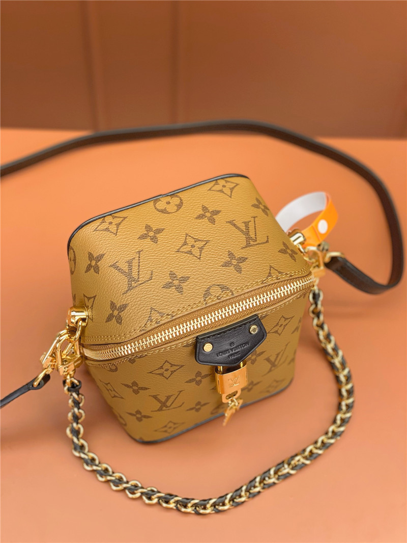 l0vis Vvtt0n lv just in case bag