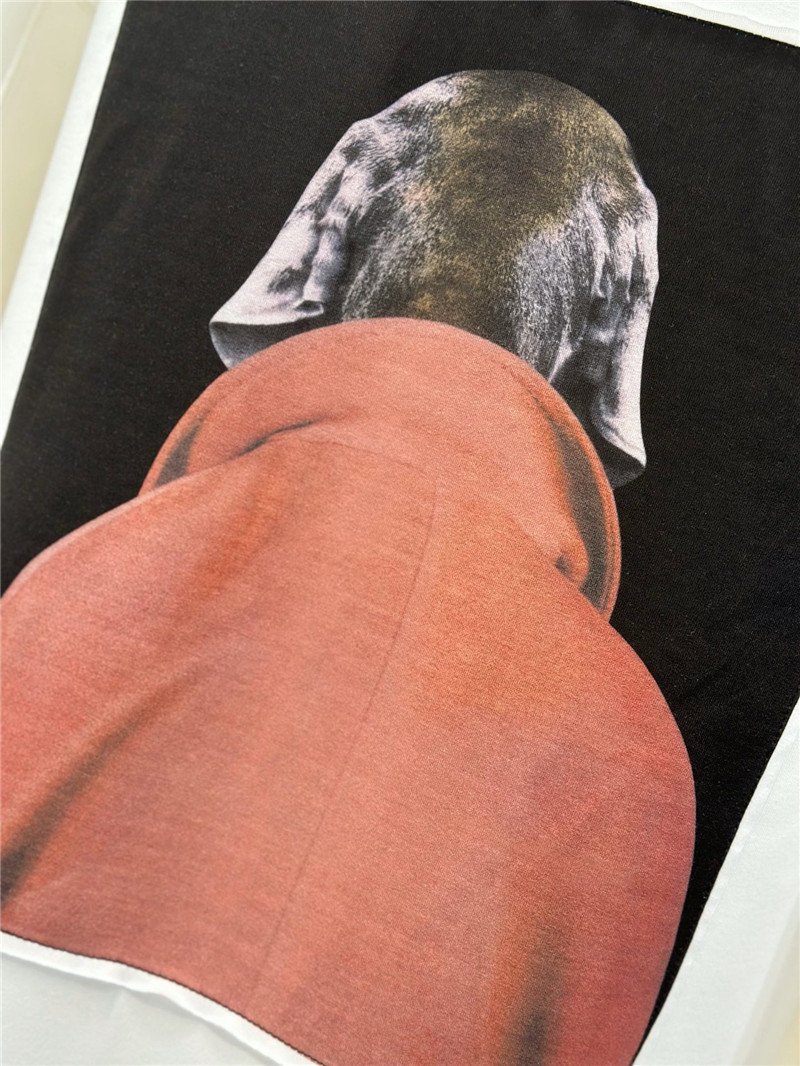 Vanitoo Ivory Cotton Sweatshirt with Wegman Print