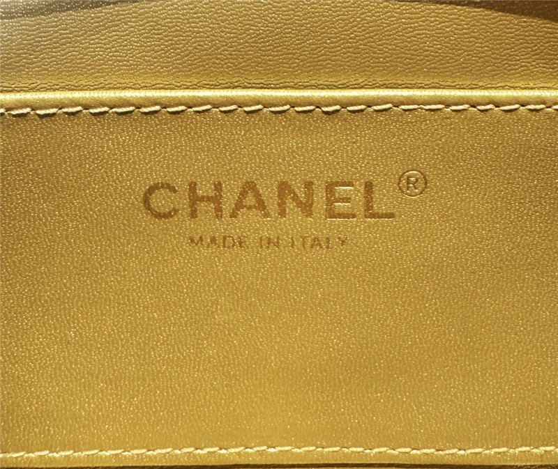 Ch**el pearl black classic cf bag