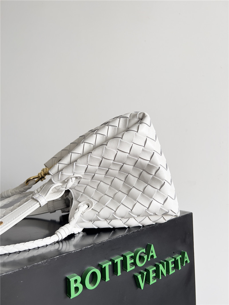b0tt*ga Ven*ta small andiamo parachute bag