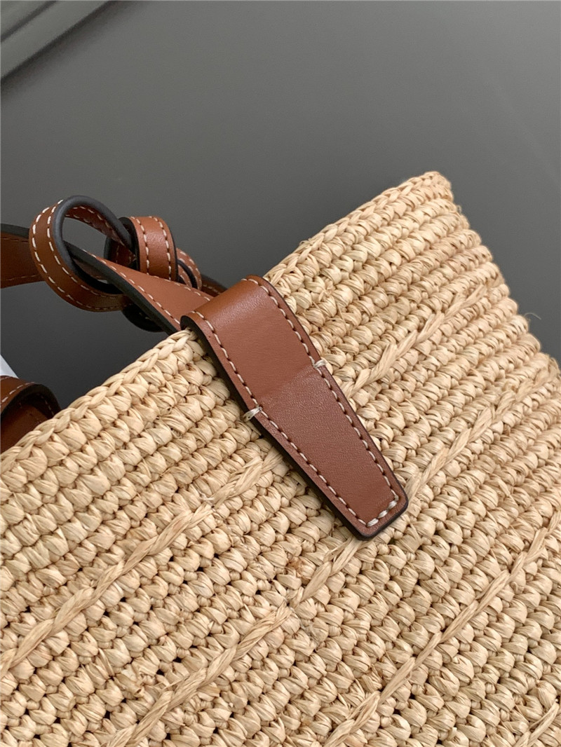 Ce1i*e teen plant cowhide classic basket bag brown