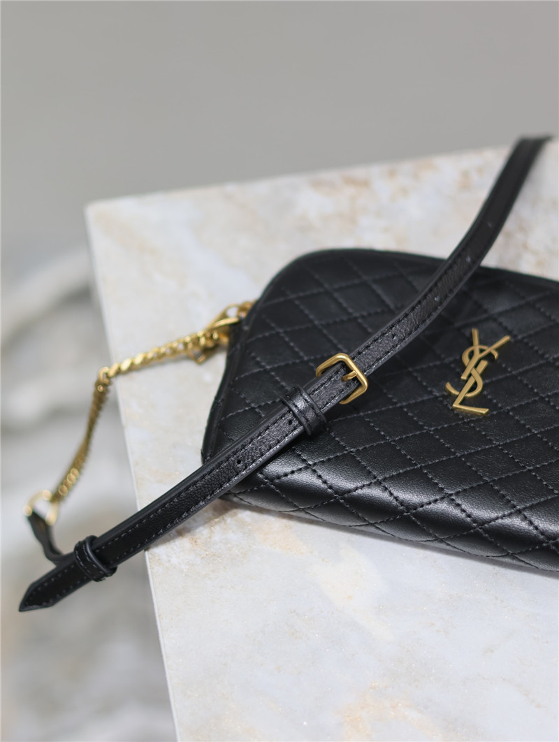 Sa1nt Lau*nt gaby zipped pouch in black