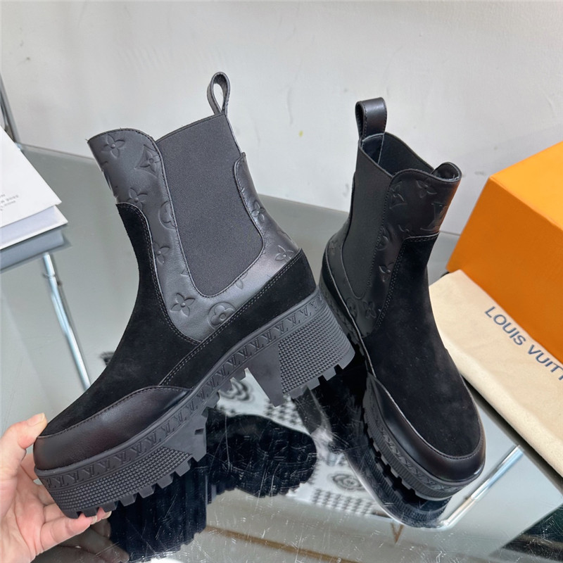 l0vis Vvtt0n suede laureate platform boot black
