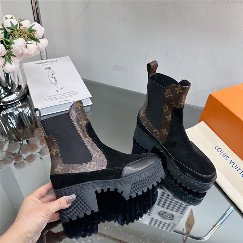 l0vis Vvtt0n suede laureate platform boot