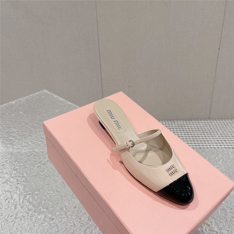 M1um1u new half slippers