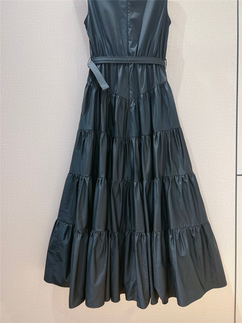 D10r latest sleeveless dress