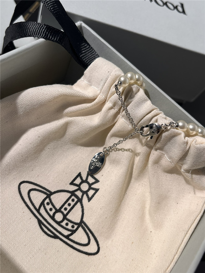 u1u1enne westwood pearl necklace