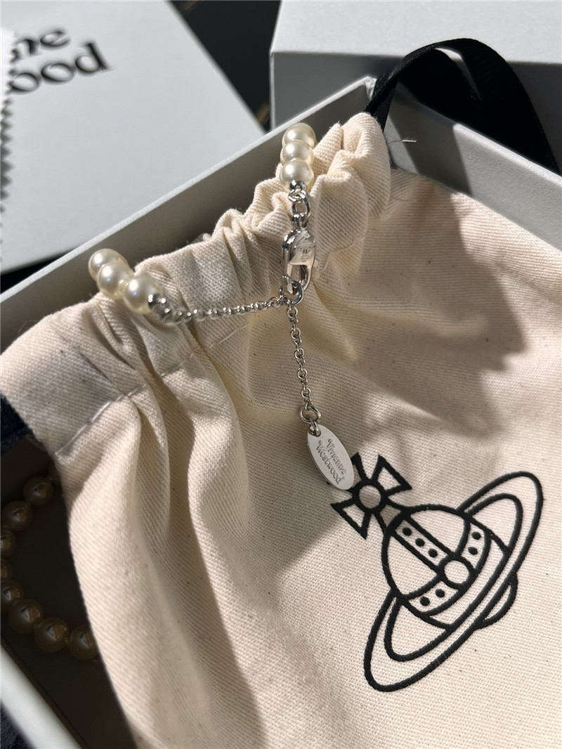 u1u1enne westwood pearl necklace