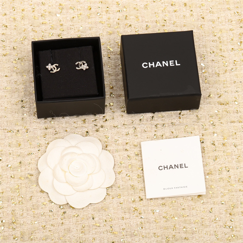 Ch**el small flower double c earrings