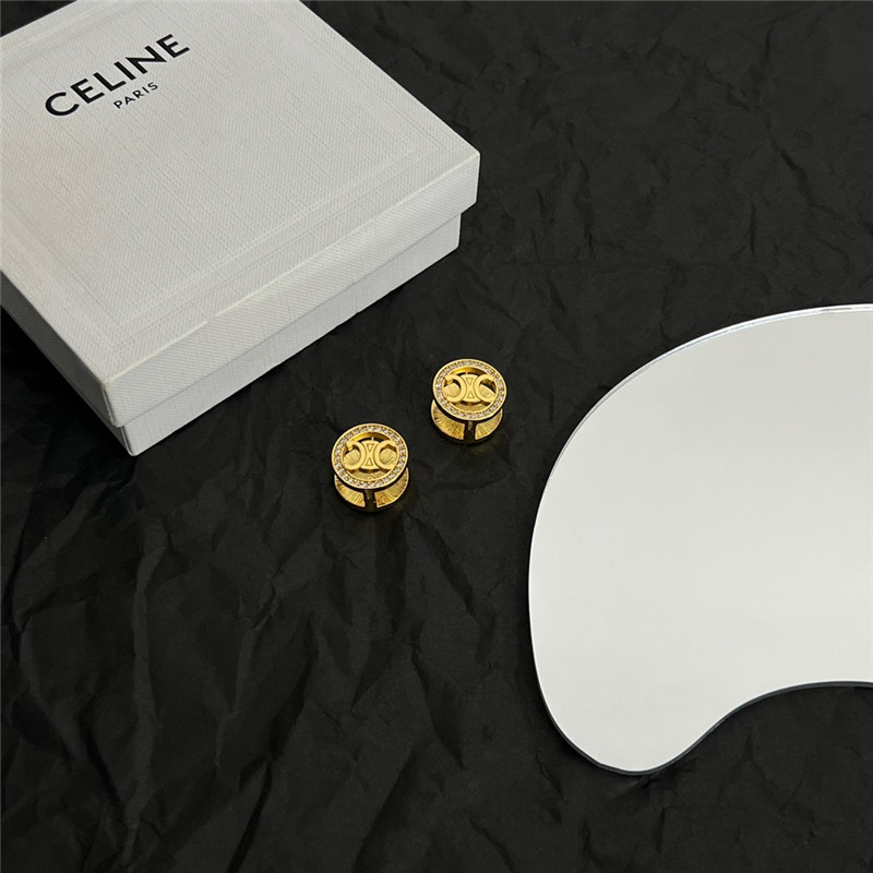 Ce1i*e new earrings