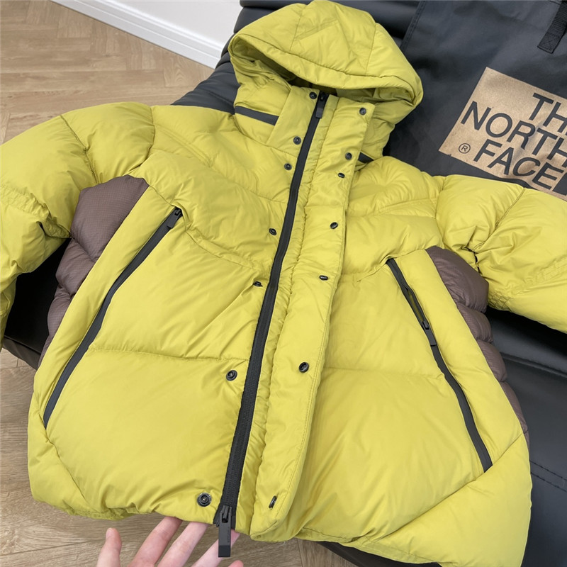 Moncler black label Jarama short down jacket