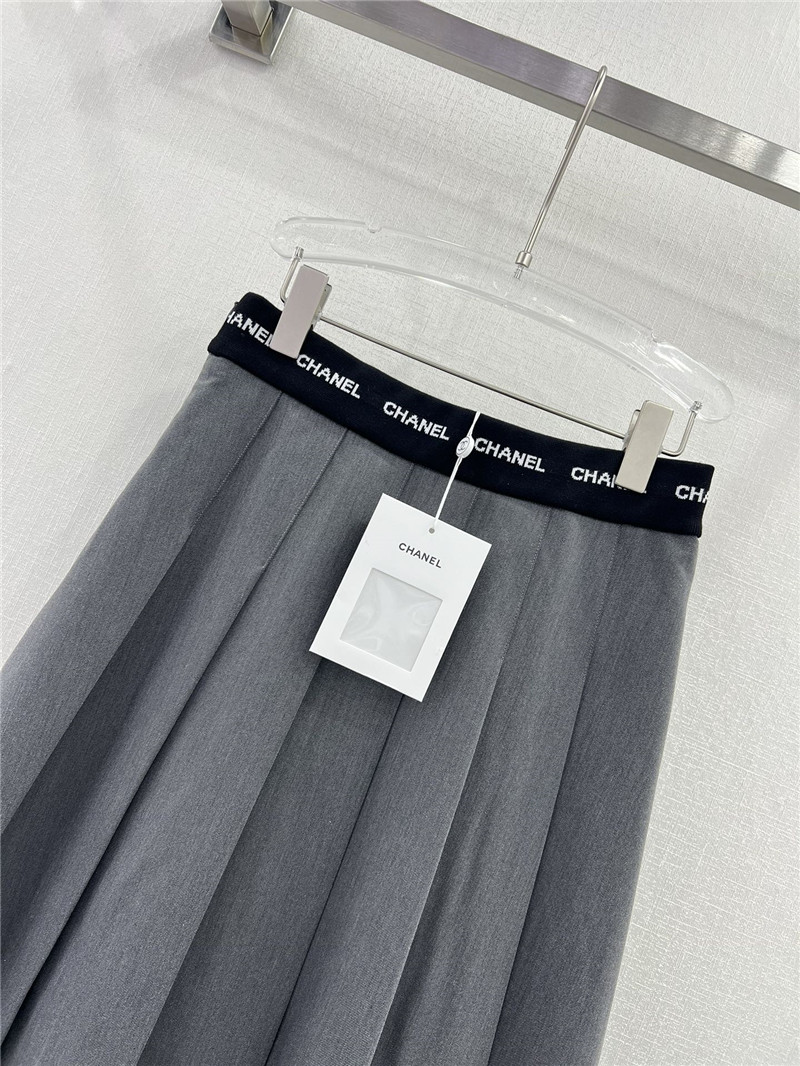 Ch**el waistband letter logo web pleated skirt