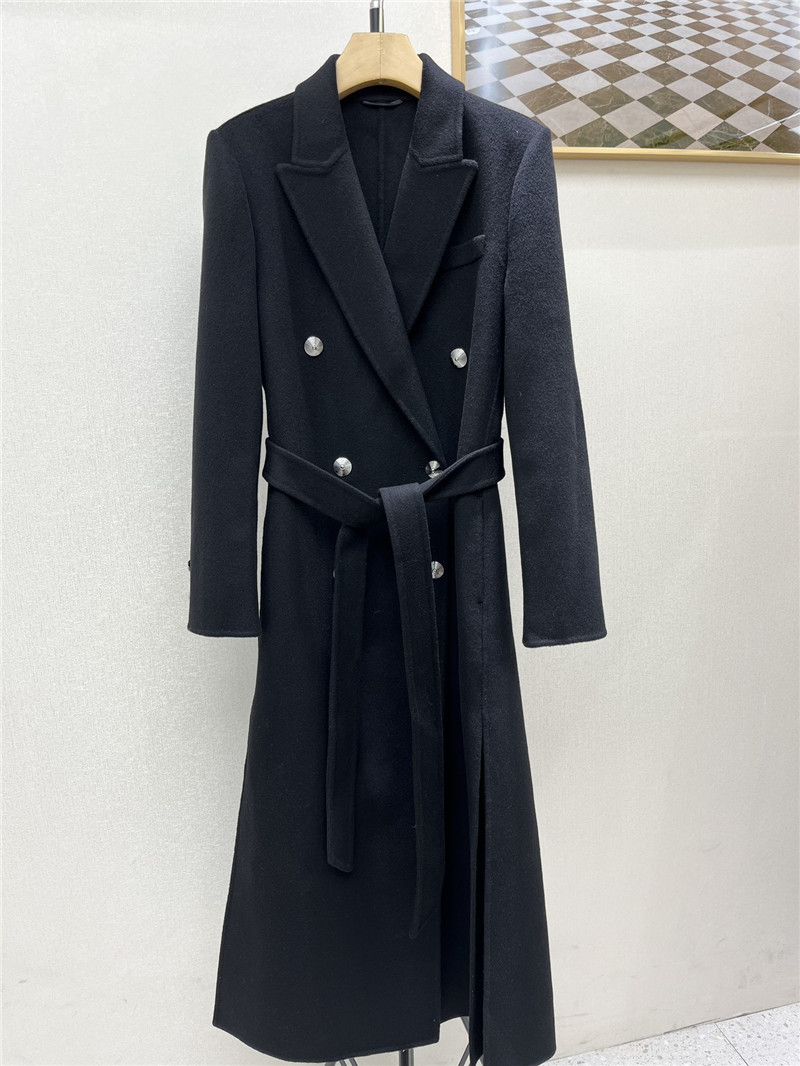 l0vis Vvtt0n lv black coat
