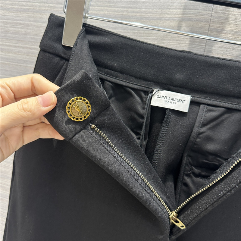 Y51 black trousers