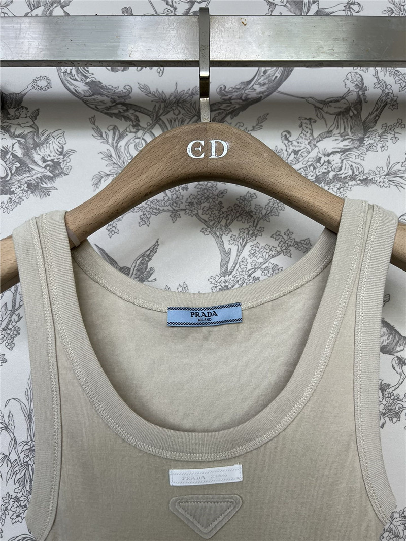 Pra*a new summer long vest