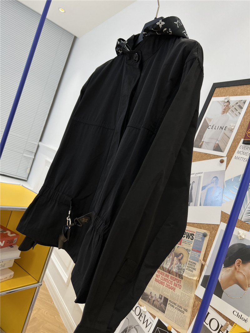 l0vis Vvtt0n lv black jacket