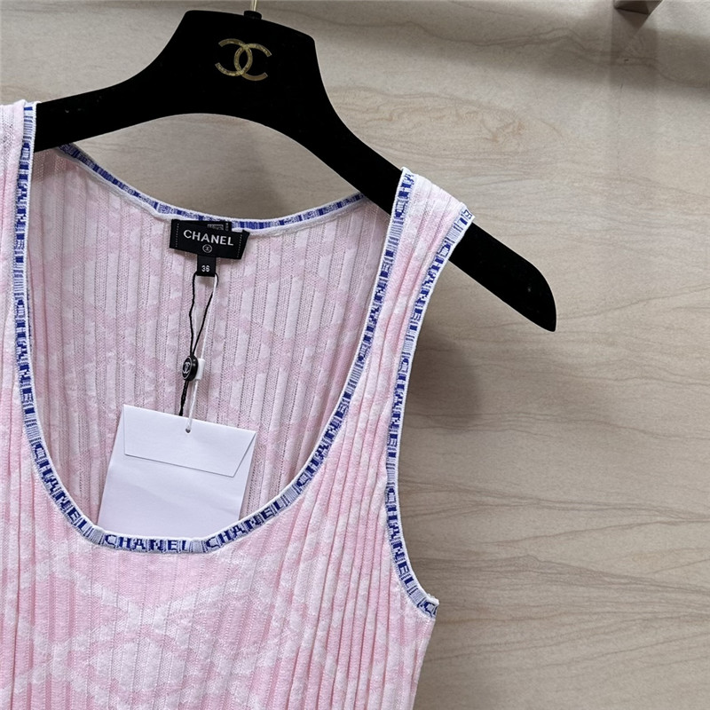 Ch**el letter crochet contrasting vest top