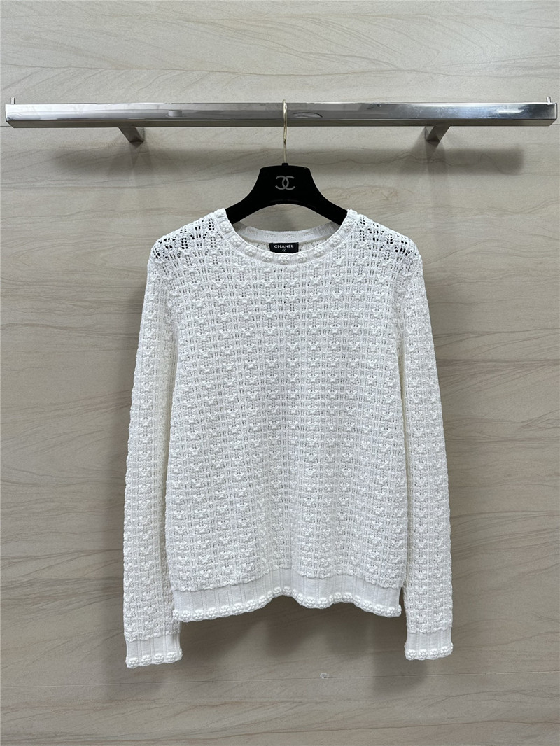 Ch**el hollow embossed braided top