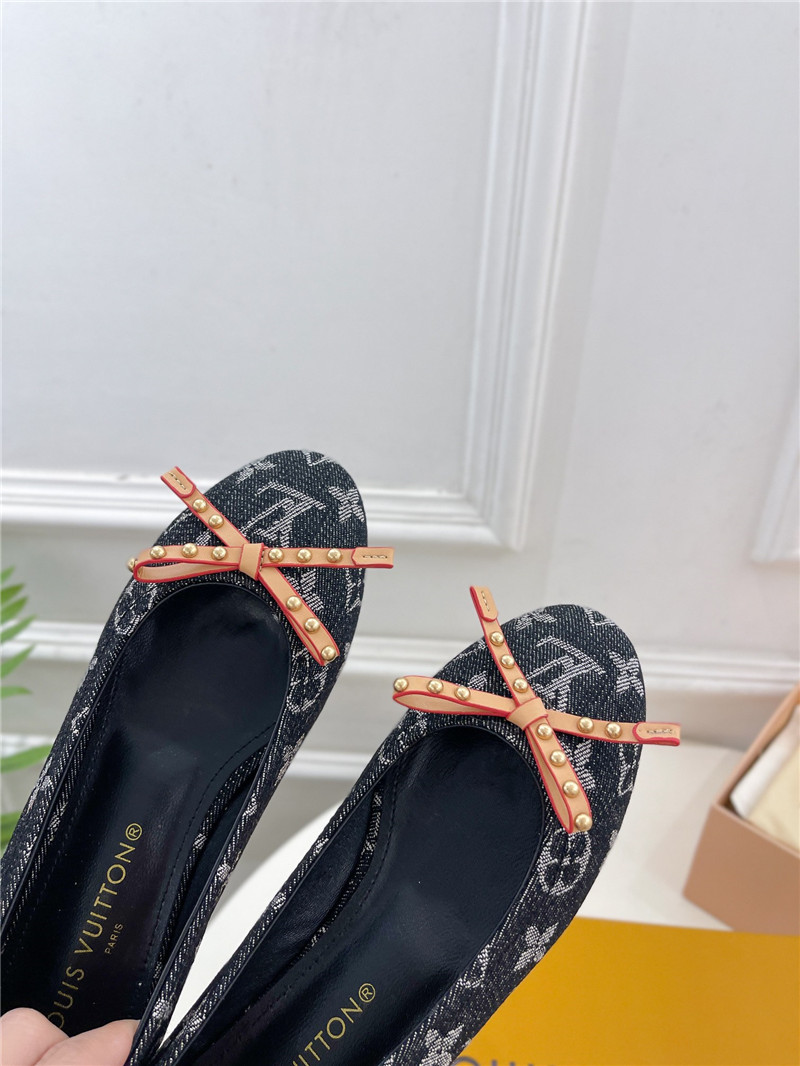 l0vis Vvtt0n lv round toe bow rivet ballet shoes