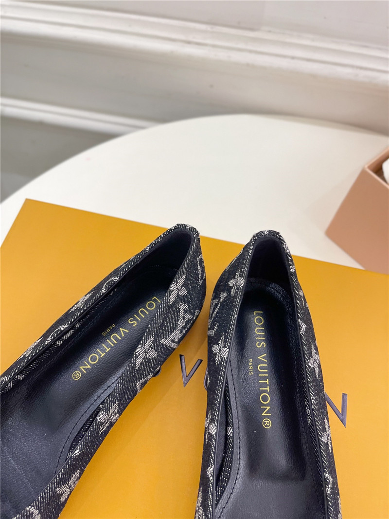 l0vis Vvtt0n lv round toe bow rivet ballet shoes