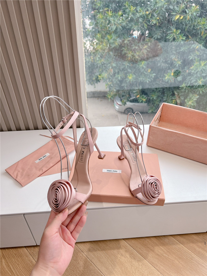 M1um1u rose high heels