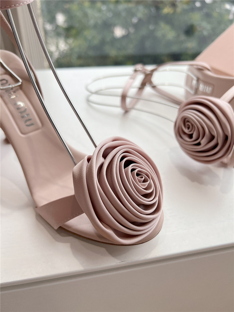 M1um1u rose high heels