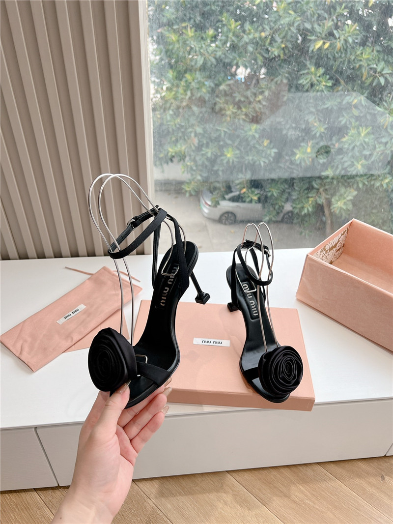 M1um1u rose high heels