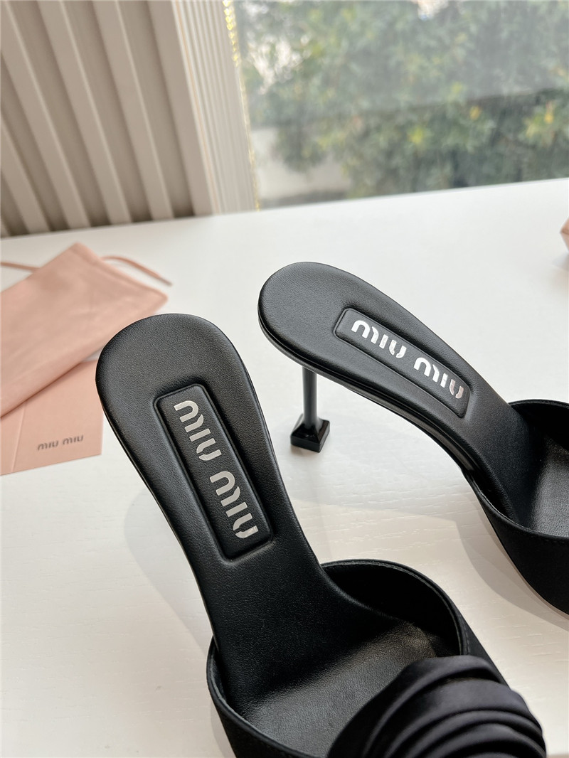 M1um1u rose high heels