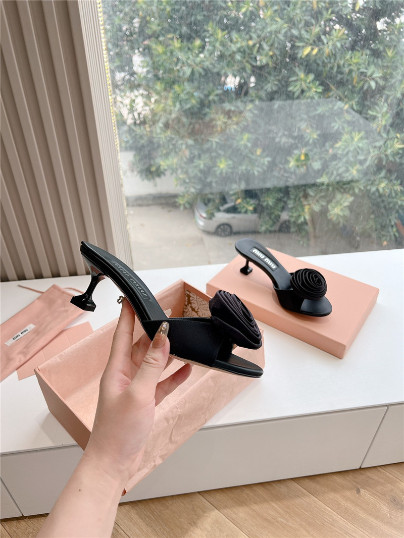 M1um1u rose high heels