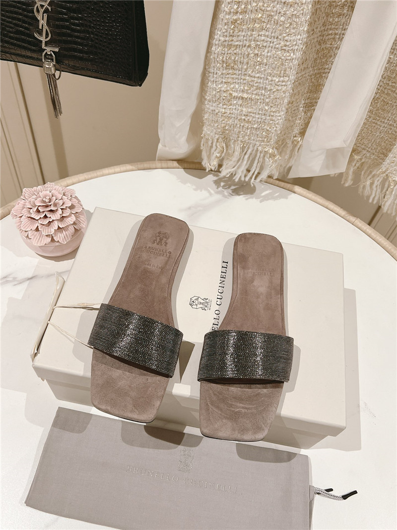 bc hot D1am0nd flat slippers