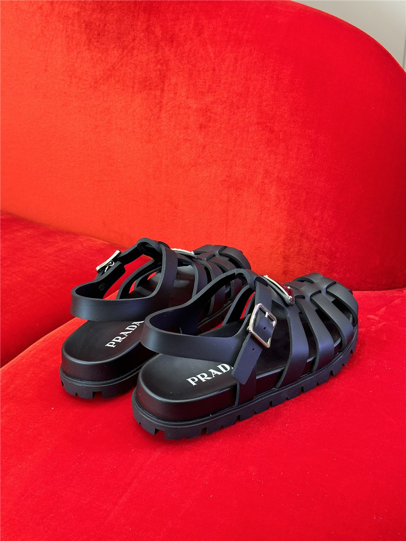Pra*a roman sandals