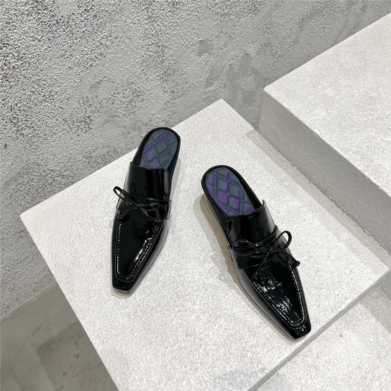 J1m*y Ch00’s latest casual shoes