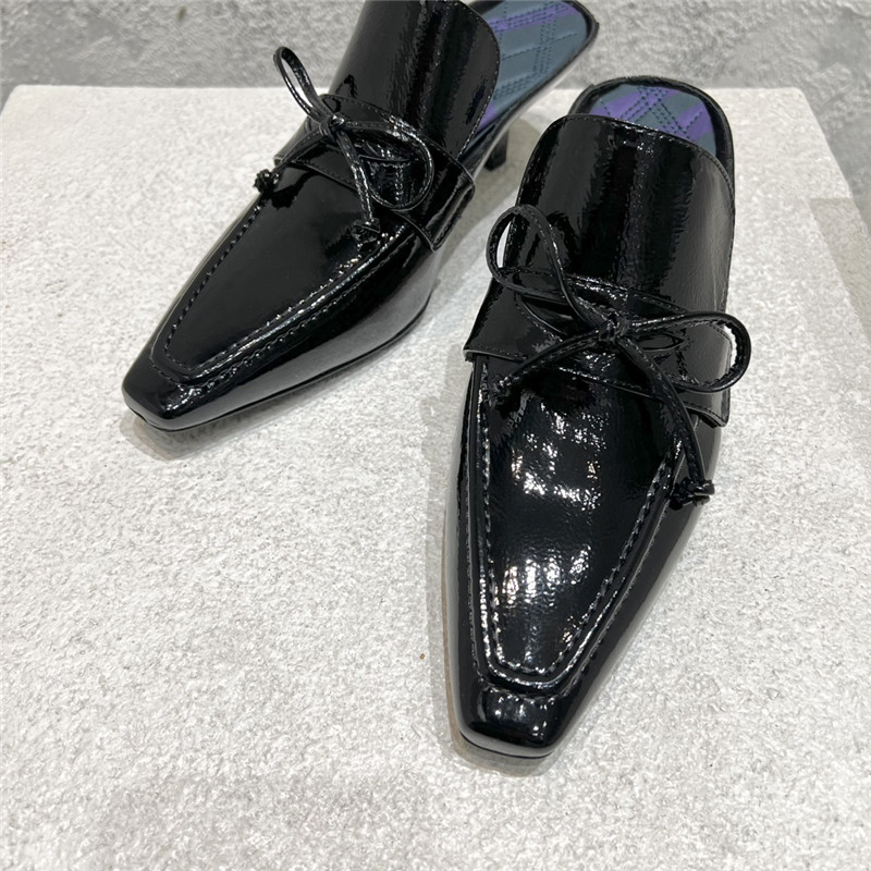 J1m*y Ch00’s latest casual shoes