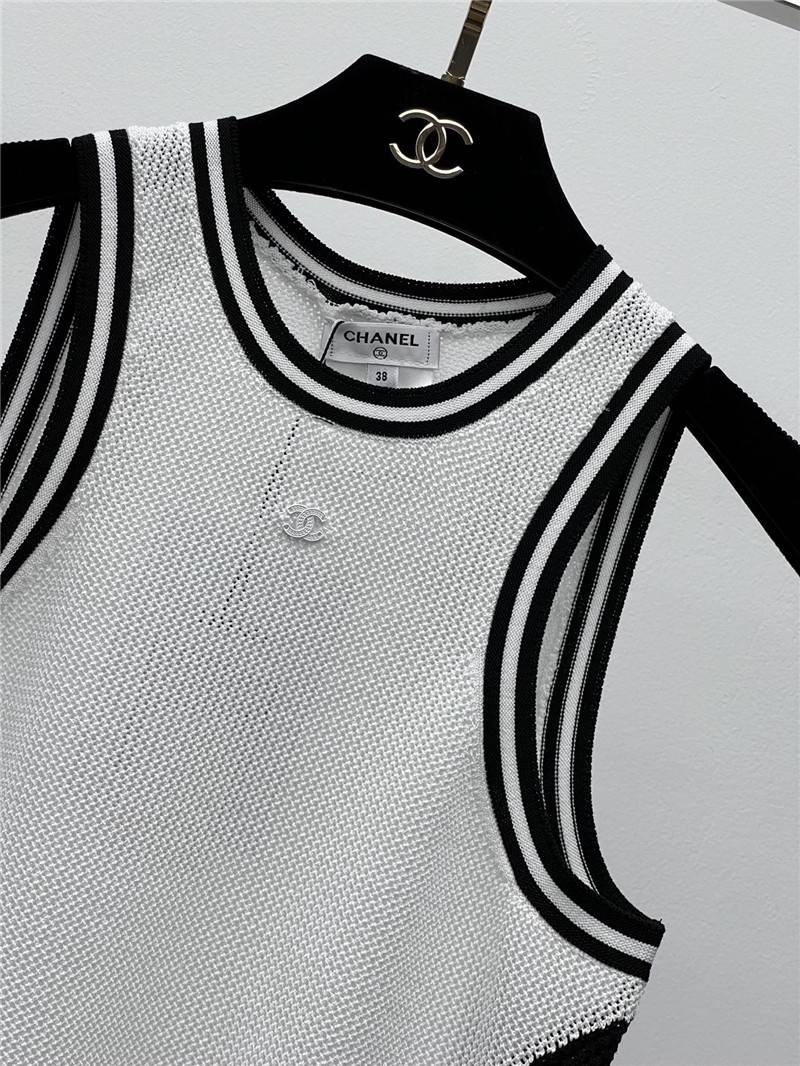 Ch**el mesh hollow knitted vest