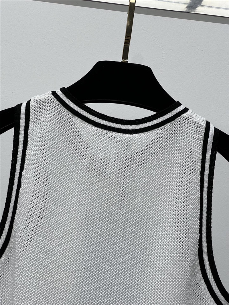 Ch**el mesh hollow knitted vest