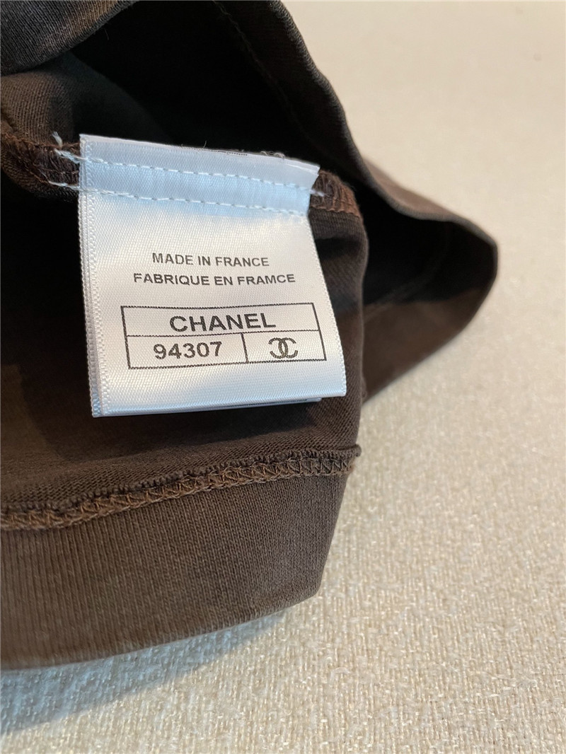 Ch**el brown vintage Ch**el short sleeves