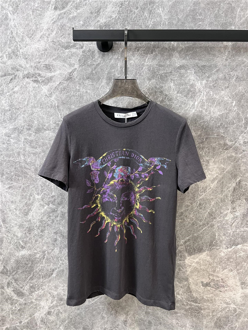 D10r tie-dye art positioning printed t-shirt