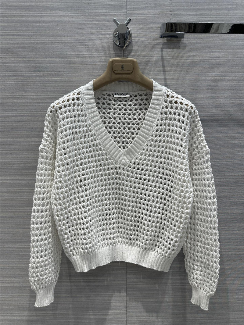 BC V-neck top