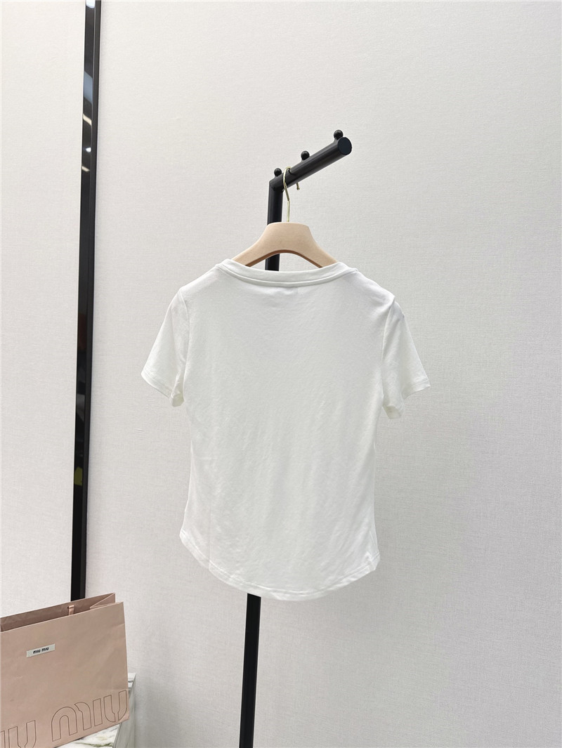 M1um1u slim fit u-neck t-shirt