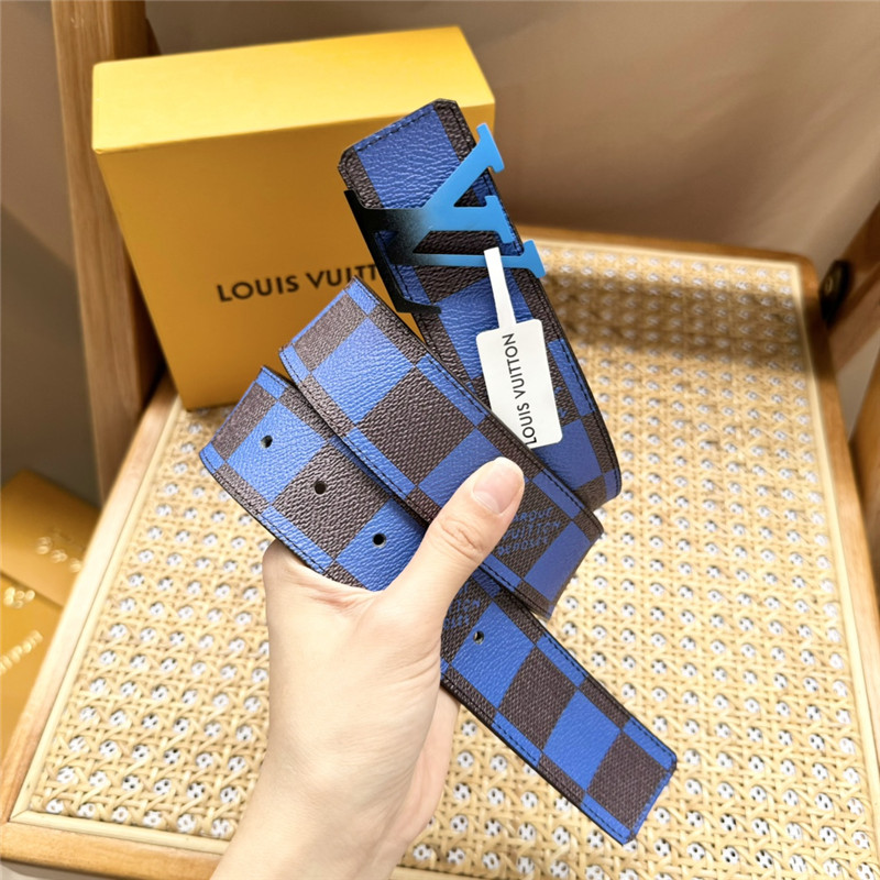 l0vis Vvtt0n lv plaid canvas with pebbled bottom belt