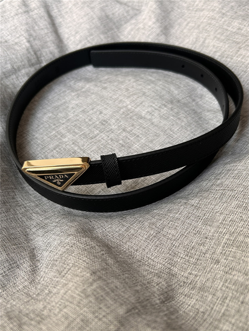 Pra*a women’s belt
