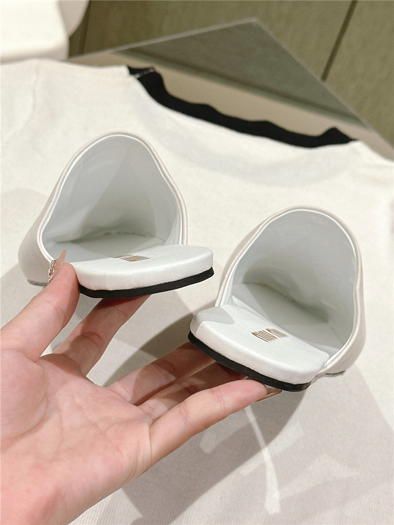 M1um1u small round toe mules slippers replica shoes