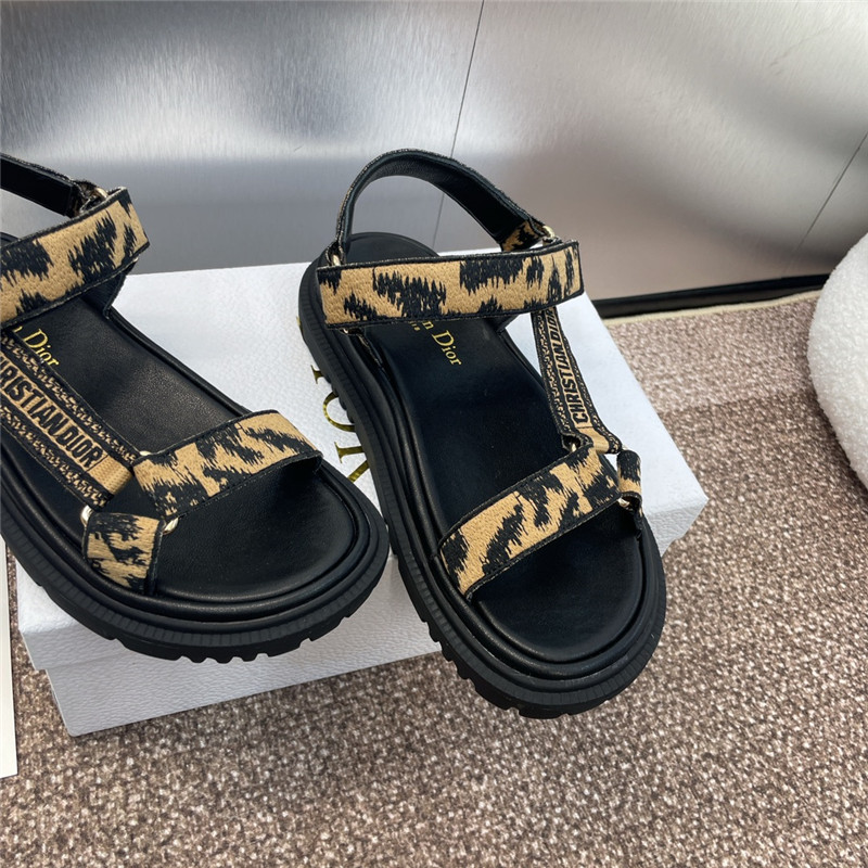 D10r thick sole casual women’s shoes replica shoes