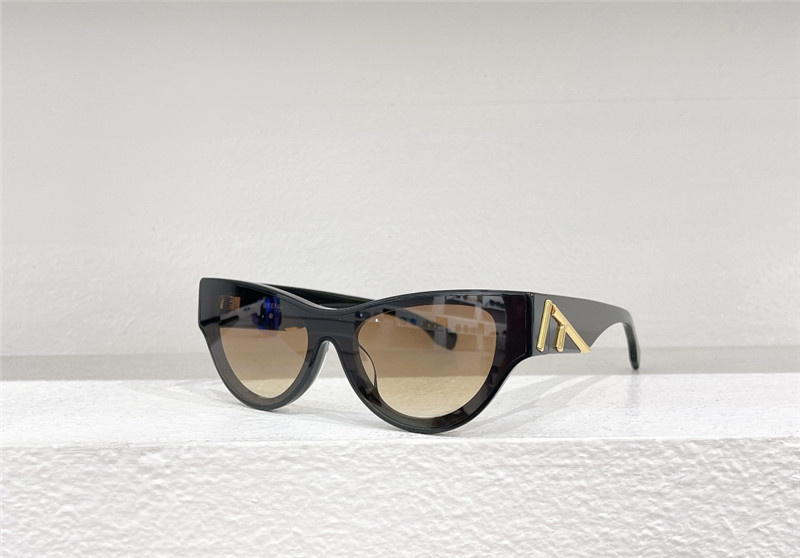 F**di new cat eye sunglasses