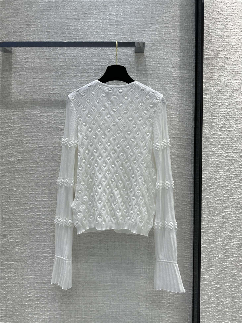 Ch**el hook fastening knitted cardigan in white